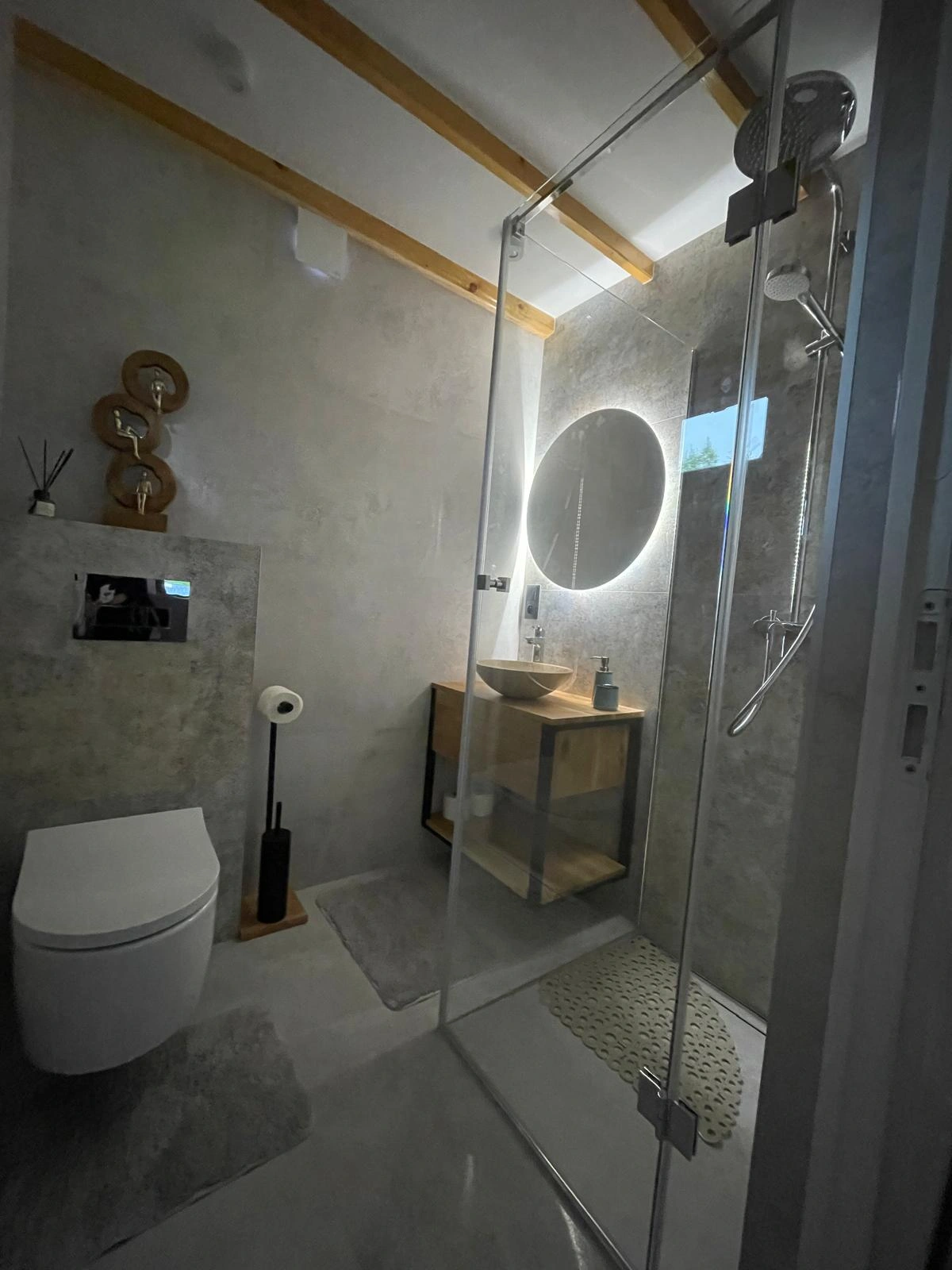 Szczegóły wykończenia wnętrza domku małego JantarHome